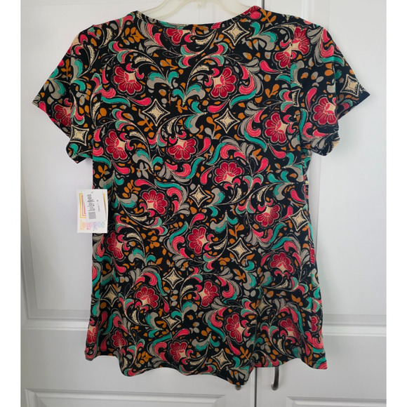 LuLaRoe Classic T Shirt Size M Black & Red Floral Short Sleeve NEW - Picture 6 of 6